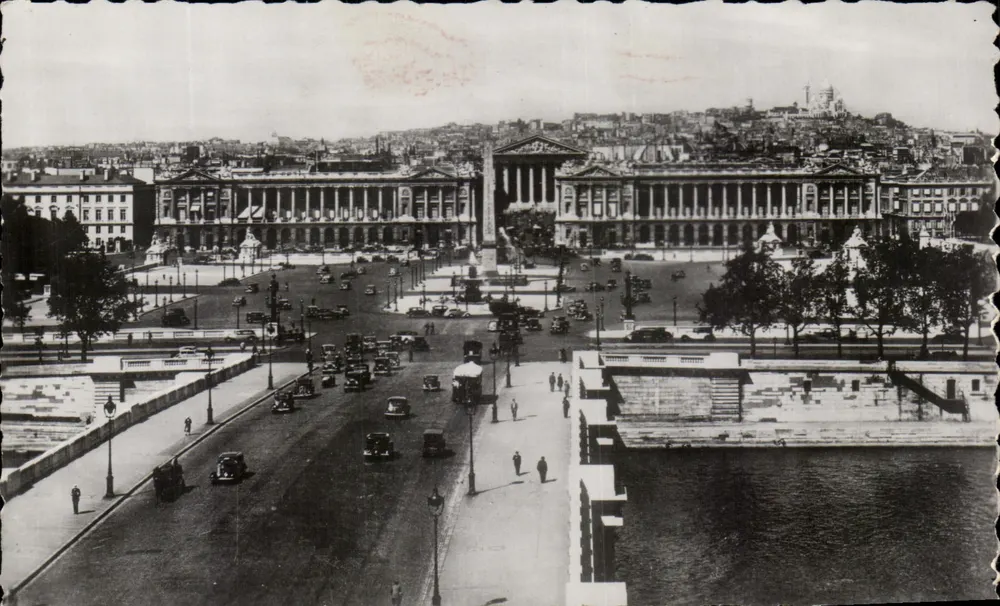 Place de la Concorde — Panoramablick — unbekannter Verlag, Seriennummer nicht sichtbar - Vorderseite