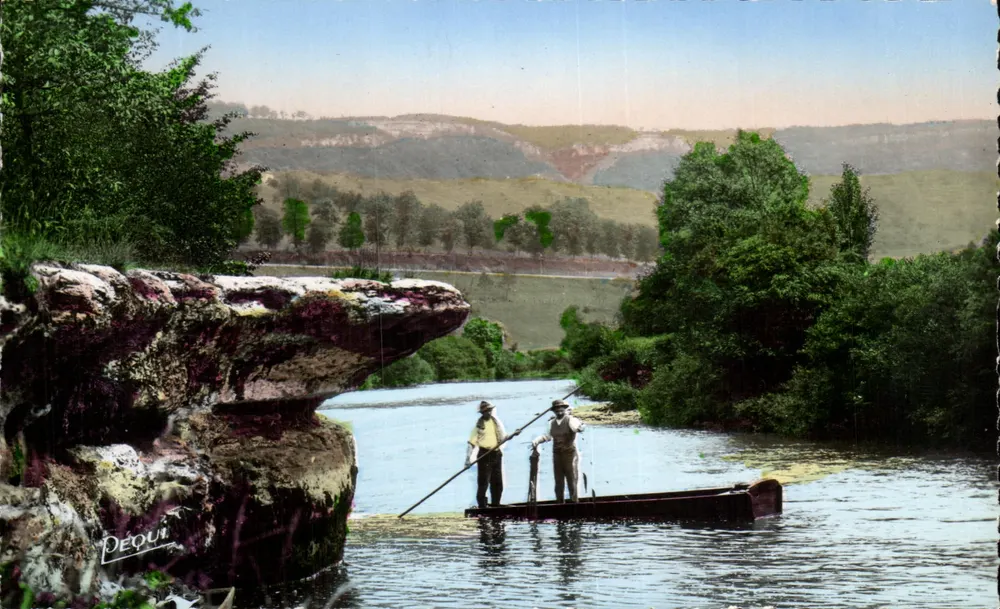 A Vale da Loue — La Roche Pomey — Editor Péquignot - Frente