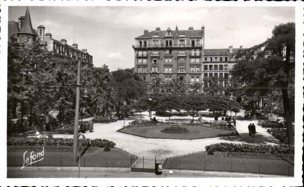 Place Anatole France — Saint-Étienne — Verlag Lafond - Vorderseite