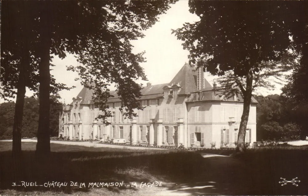 Rueil - Castelo de La Malmaison - A fachada - Frente