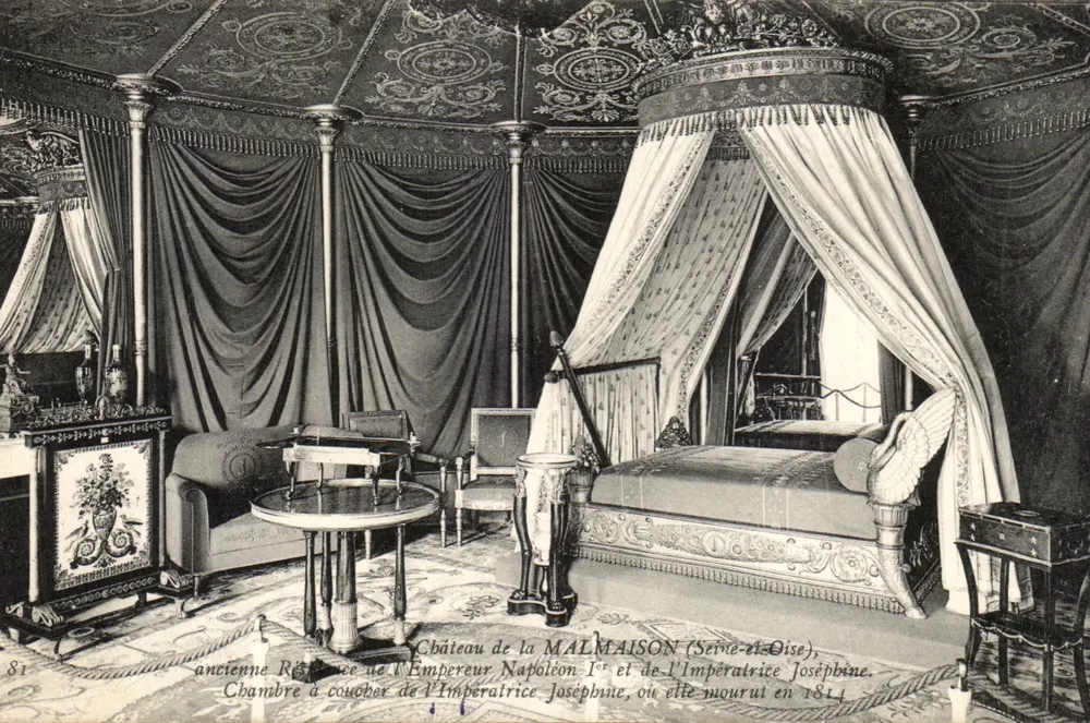 Schlafzimmer der Kaiserin Joséphine — Schloss Malmaison (Seine-et-Oise) — n°81 - Vorderseite