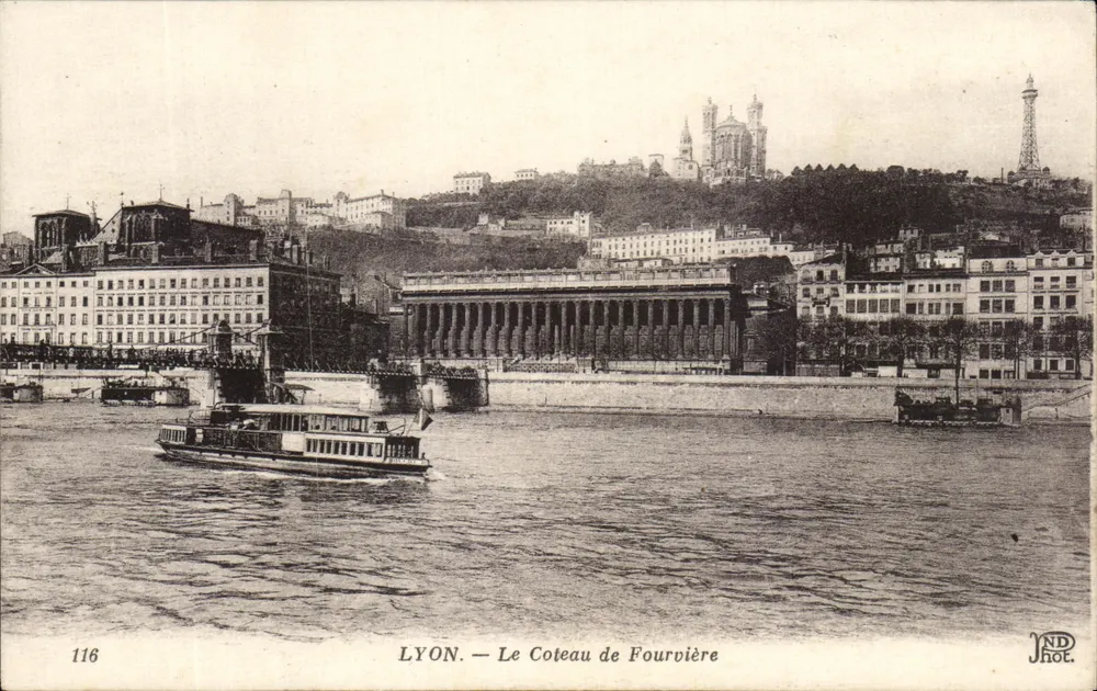 LYON — O Coteau de Fourvière — NDHOT, n°116 - Frente