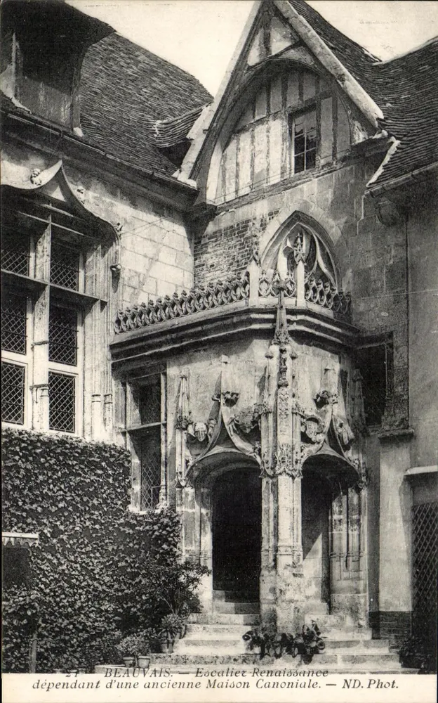 Beauvais — Renaissance-Treppe, die einer alten Kanonikerkirche angehört — ND. Phot. - Vorderseite