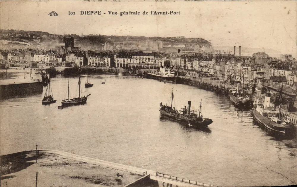 Dieppe — Allgemeiner Blick auf den Avant-Port — unbekannter Verleger, Nr. 102 - Vorderseite