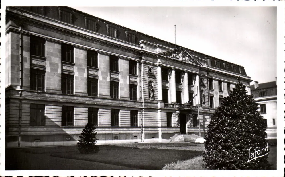 Die Nationale Hochschule für Bergbau — Saint-Étienne (Loire) — J. Lafond - Vorderseite