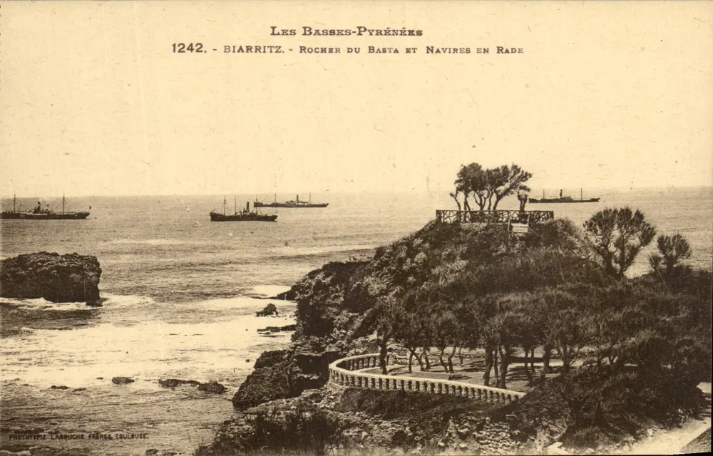 Biarritz - Rocher du Basta und Schiffe im Hafen — Les Basses-Pyrénées — Phototype L'Asbouche Toulouse - Vorderseite