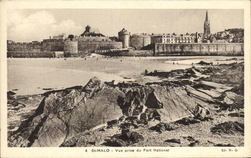 St-Malo - Ansicht vom Fort National — Ed. N. G. n°4 - Vorderseite