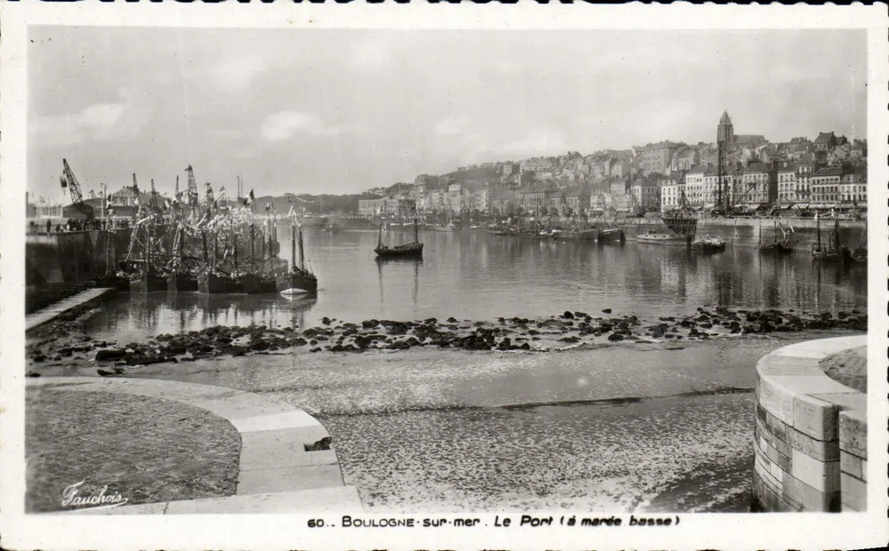 Boulogne-sur-Mer — El Puerto (a marea baja) — Ediciones Fauchois, Béthune - Anverso