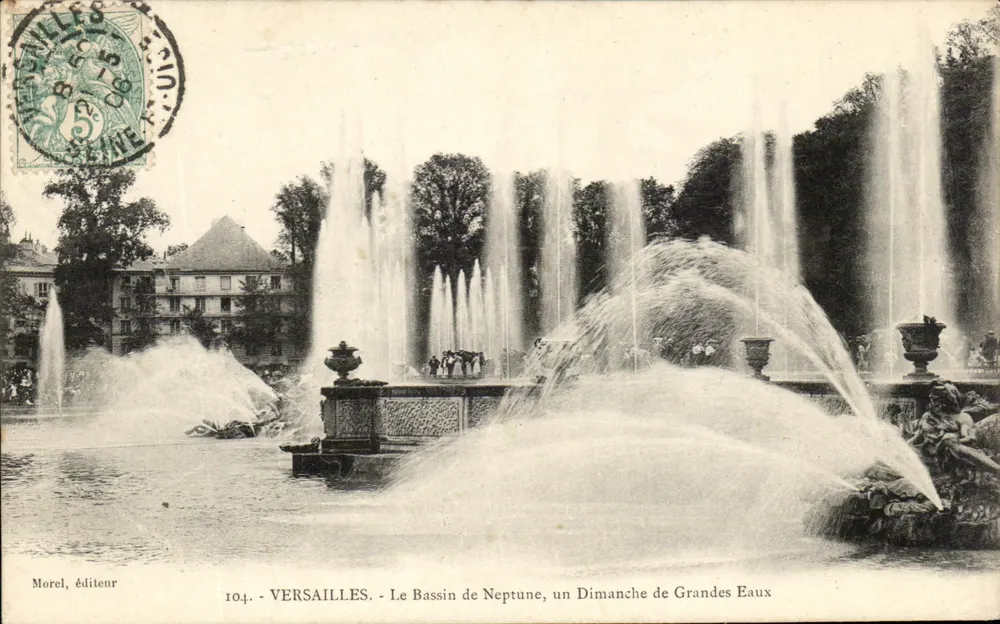 Versailles - Der Neptunbrunnen, ein Sonntag der großen Fontänen — Morel, Verleger, Nr. 104 - Vorderseite