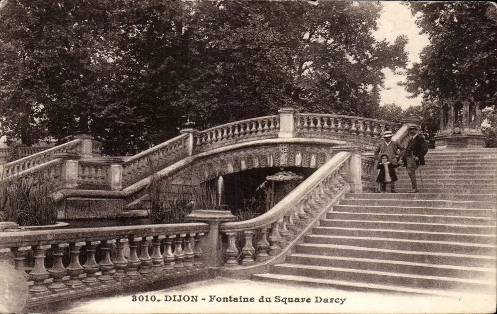 Dijon - Fontaine do Square Darcy — editor Les Éditions C. L. B. Jacaunçon, n° 3010 - Frente
