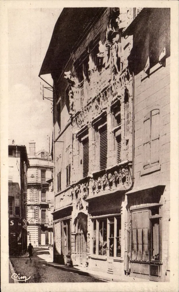 Valence (Drôme) — Das Haus der Köpfe im Renaissance-Stil — Verlag C. Pin - Vorderseite
