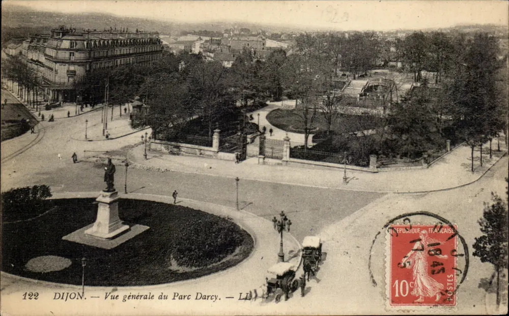 Dijon — Vista geral do Parc Darcy — LL - Frente