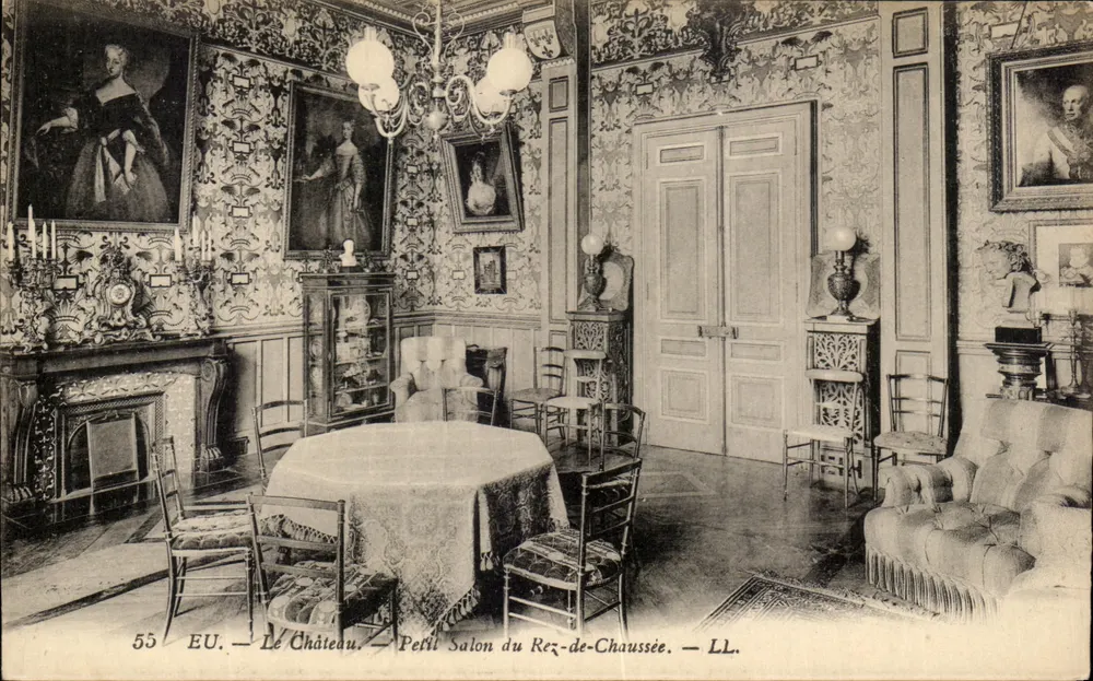 EU — Das Schloss — Der kleine Salon im Erdgeschoss — LL. - Vorderseite