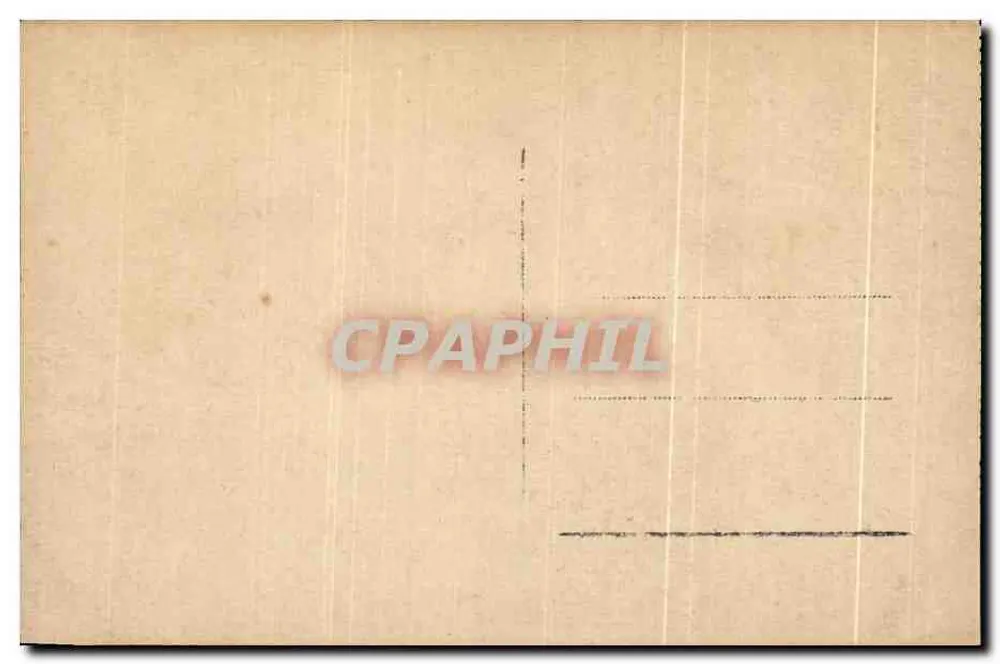 Militaire School - Courtrai — militair gebouw met hellend dak en schoorsteen, met groep mensen voor een muur - Achterkant