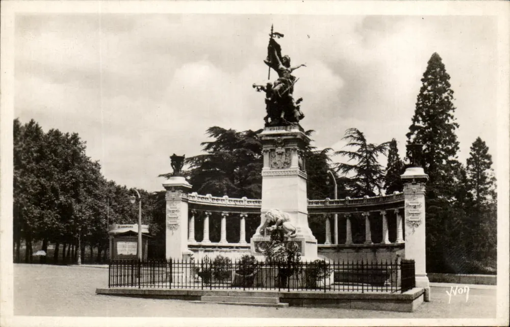Monument des Légionnaires du Rhône — Lyon (Rhône) — Éditeur: La Douce France - Recto