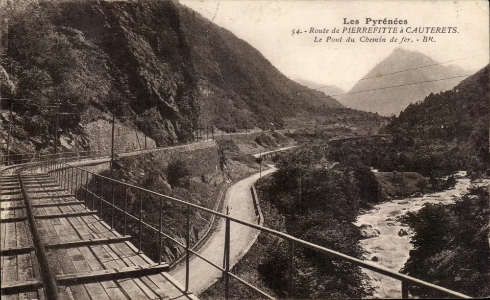 Die Pyrenäen — Straße von Pierrefitte nach Cauterets — Eisenbahnbrücke — BK — Nr. 54 - Vorderseite