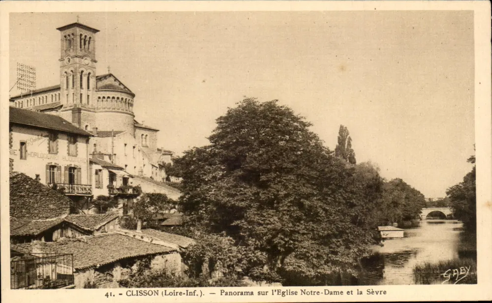 Clisson (Loire-Inf.) — Panorama der Kirche Notre-Dame und der Sèvre — Gaby - Vorderseite