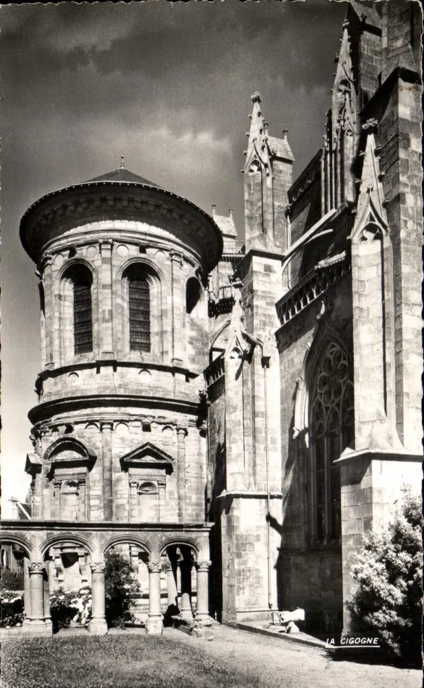 VANNES (Morbihan) — Antigo claustro da catedral — Ed. « La Cigogne », Nantes - Frente