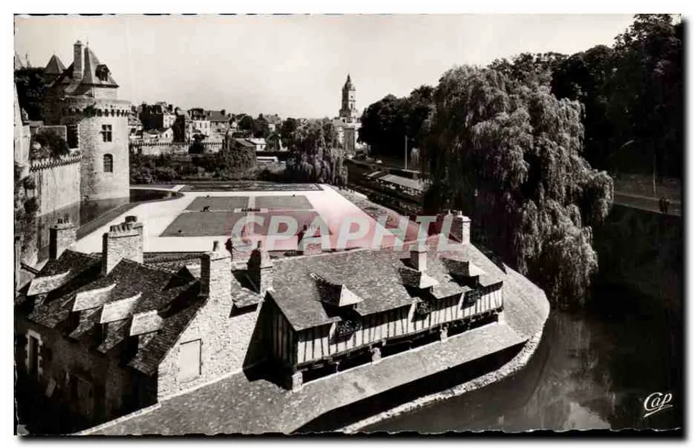 Vannes — Vista geral dos Muros — C.A.P. Paris - Frente