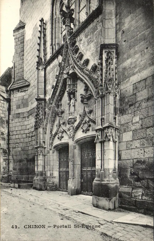 Chinon — Poort van Sint-Etienne — Uitgever L. Ogier, Chinon, n° 42 - Voorkant