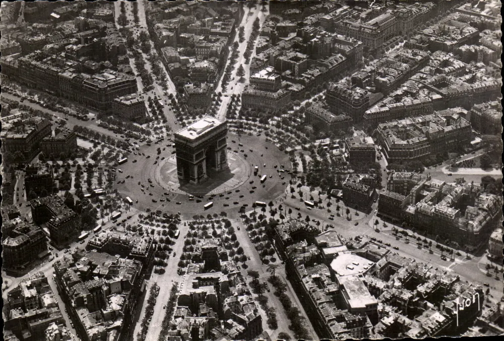 Paris — Arc de Triomphe und Place de l'Étoile — Éditions d'Art Rue Martel, Paris - Vorderseite
