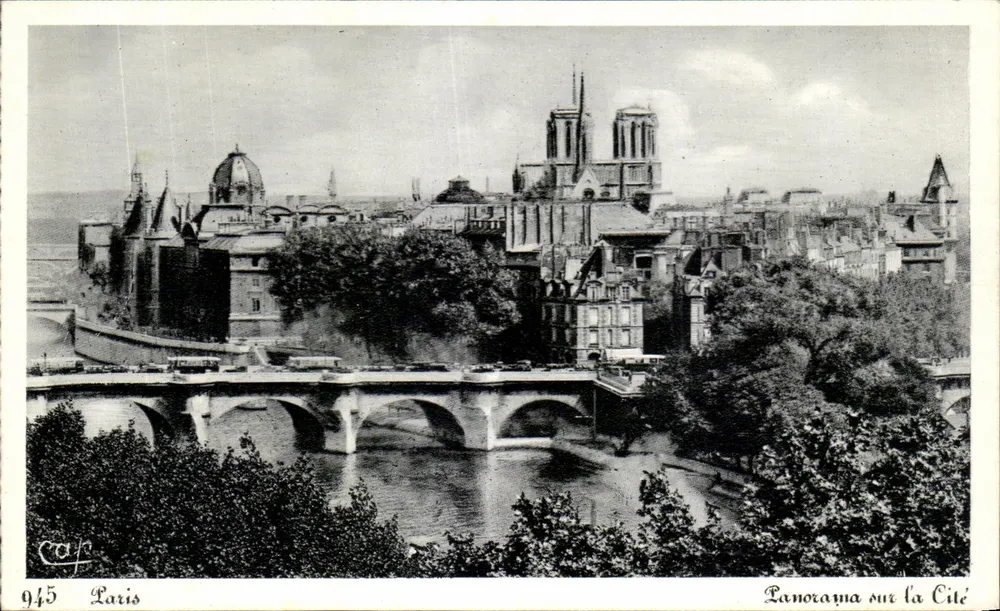 Panorama sobre a Cidade — Paris — editor C.A.P. n° 945 - Frente