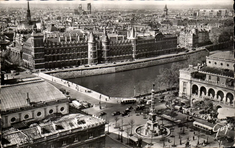Paris und seine Wunder — Der Châtelet-Platz mit seiner Fontäne, genannt der Palmengarten, und das Theater am Châtelet — Kunstausgabe 'GUY' - Vorderseite