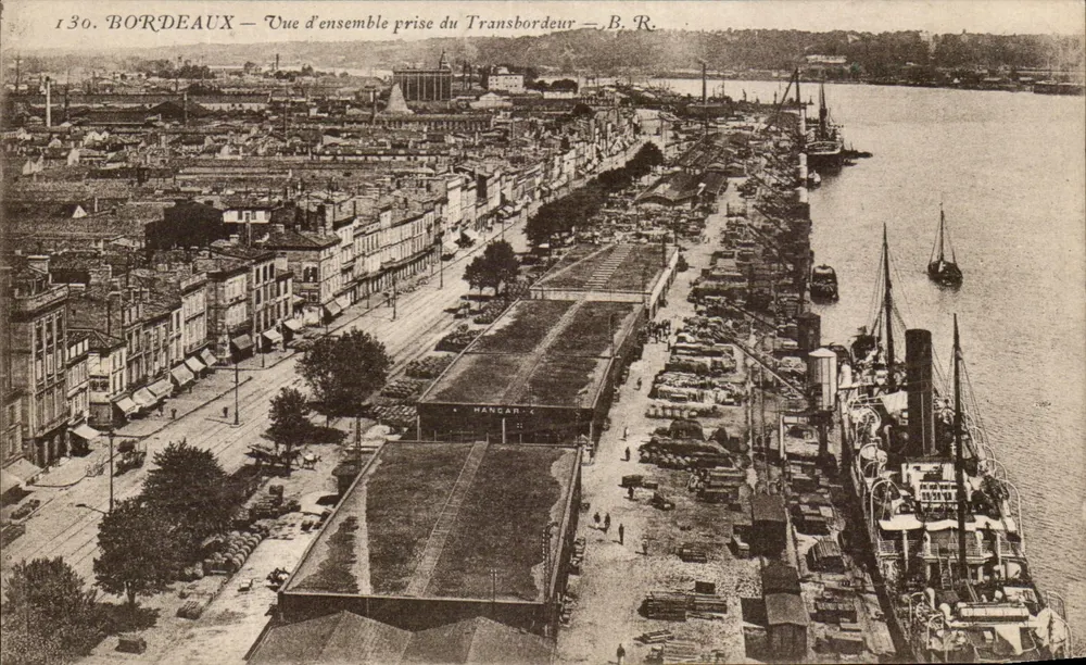 Bordeaux — Vista geral tirada do Transbordeur — B. R. - Frente