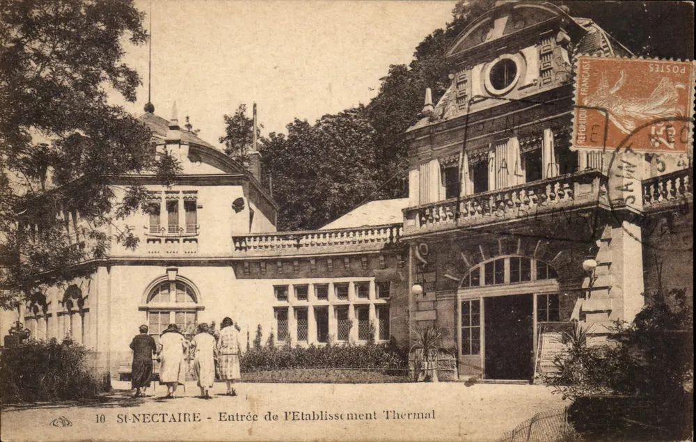 St-Nectaire - Entrada do Estabelecimento Termal — editor não visível, número de série 10 - Frente