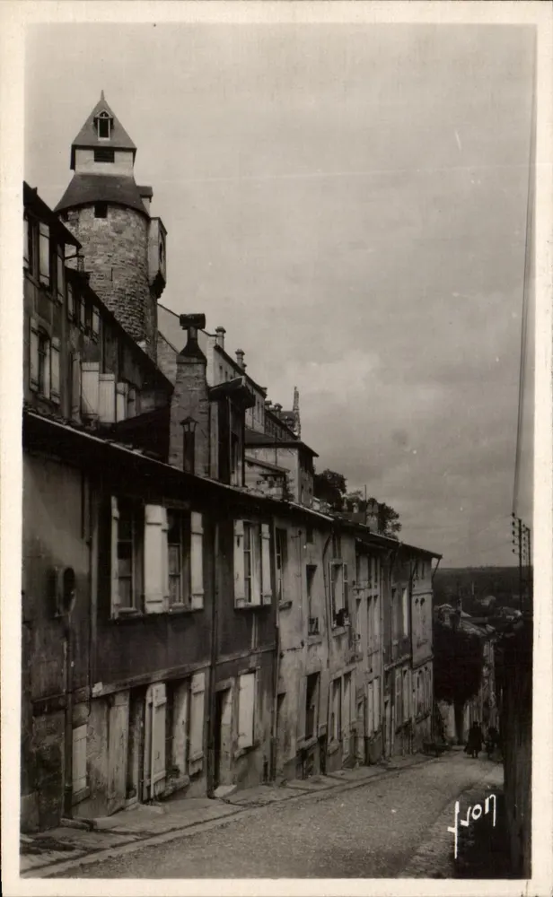 Bar-le-Duc (Meuse) — Alte Straße in der Oberstadt — YVON Art Editions, Paris - Vorderseite