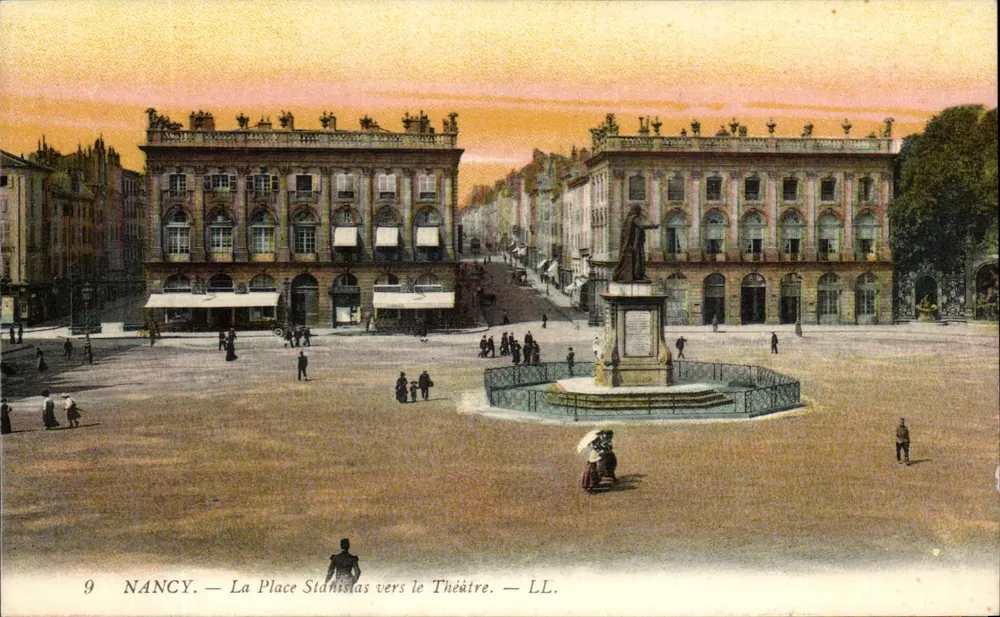 NANCY — La Piazza Stanislas verso il Teatro — LL. n°9 - Recto