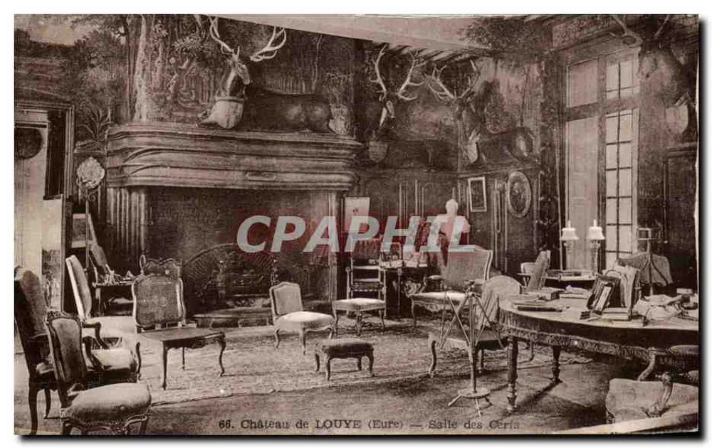 Schloss LOUYE (Eure) — Saal der Bären - Vorderseite