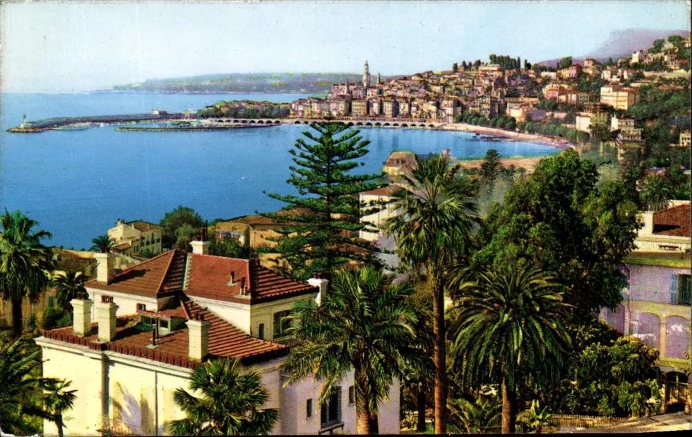 Menton — Altstadt - Cap-Martin von der Avenue de Garavan aus — L. Larcane, Drucker - Verleger - Vorderseite