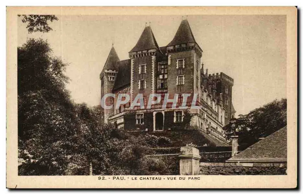 Pau - O Castelo - Vista do parque — série 92, editor Labouche Frères Toulouse - Frente