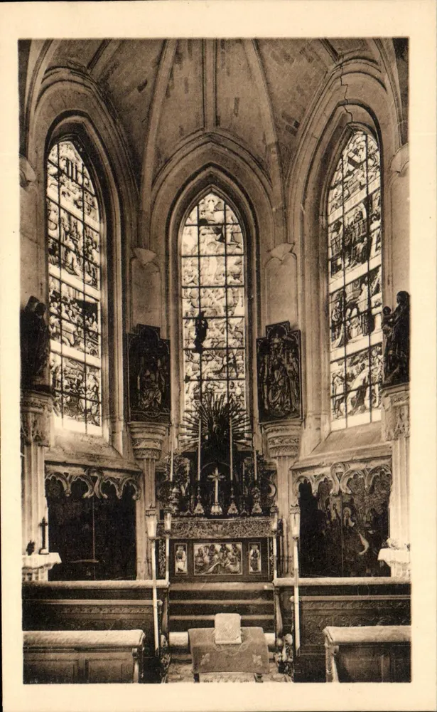 Kapelle des Schlosses Chaumont-sur-Loire — Innenraum mit farbigem Glas und Altar — Édition Chaumont-sur-Loire Nr. 16 - Vorderseite