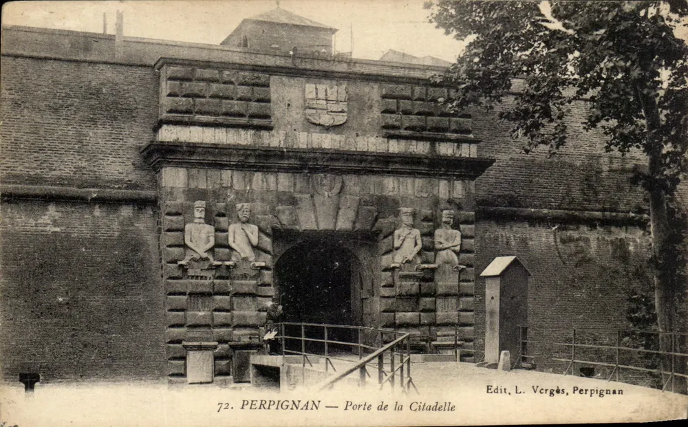 Perpignan — Porta da Cidadela — Edit. L. Vergès, Perpignan - Frente