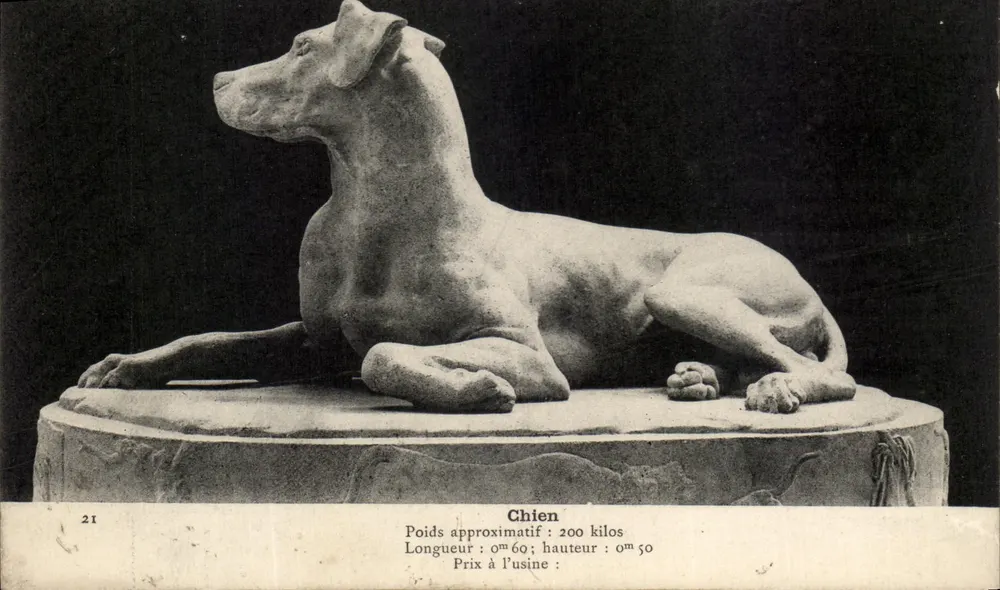 Hund — Steinstatue — Pierre Mouleées Artistiques Edmond Coignet et Cie - Vorderseite