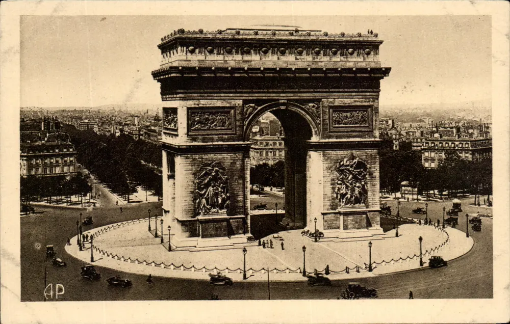 Paris — Arc de Triomphe und Grab des Unbekannten Soldaten — E. Papeghin, 24, rue des Petites-Ecuries - Vorderseite