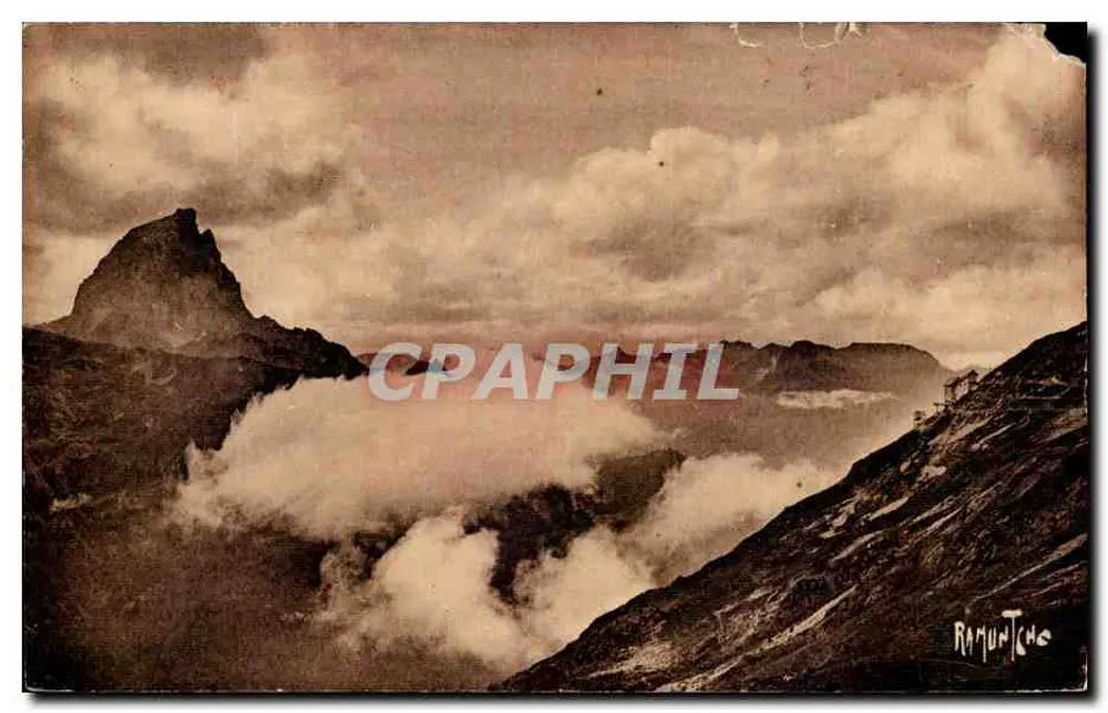 Les Pyrénées — La Vallée d'Ossau — Pic du Midi d'Ossau (2885 m.) — Éditions d'Art Raymond Bergevin, La Rochelle - Frente