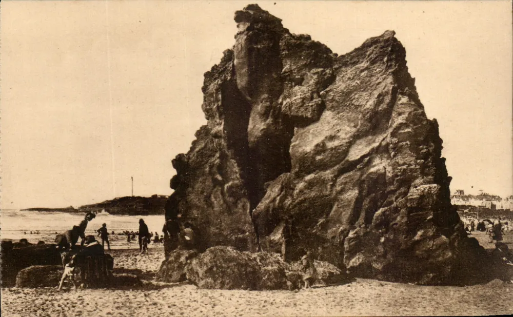 Biarritz (B.-P.) — La Roche des Enfants zur Grande Plage — Photographie Marcel Debog, Bordeaux - Vorderseite