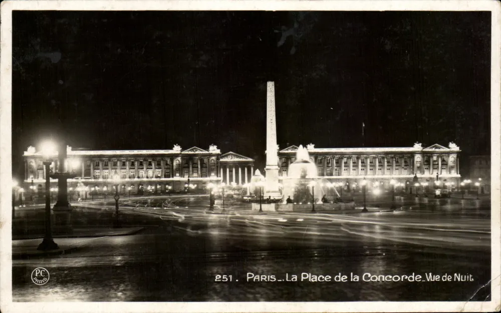 Paris — La Place de la Concorde — Vue de Nuit — éditeur PC Paris n° 251 - Vorderseite