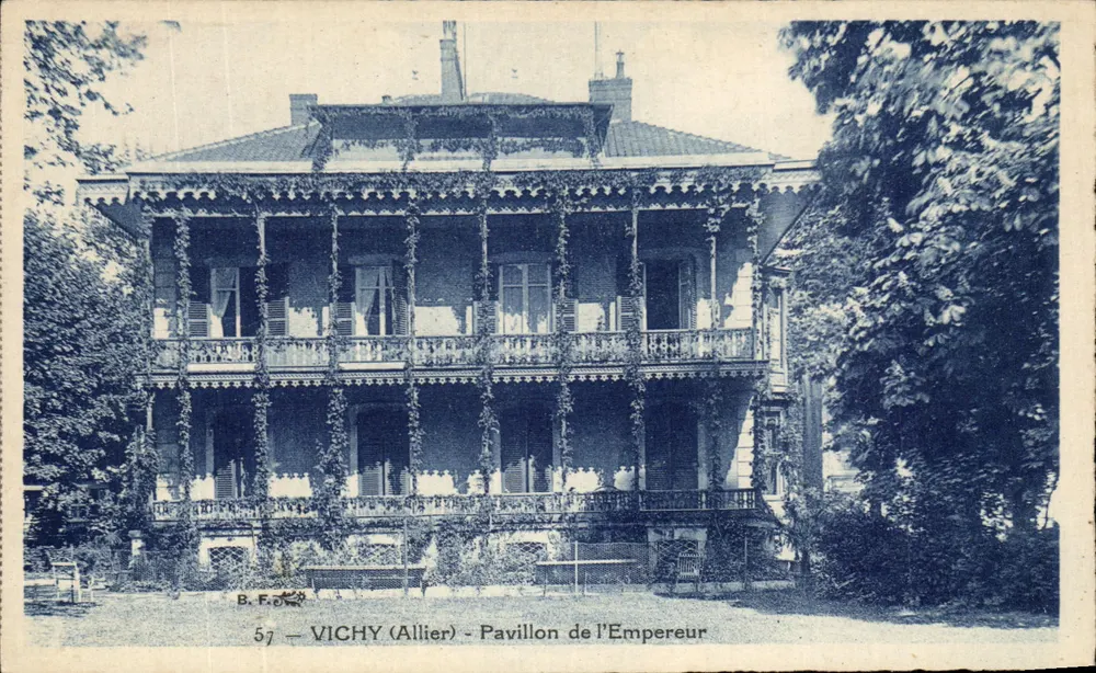 Vichy (Allier) - Pałac Imperatora — B.F. n°57 - Awers