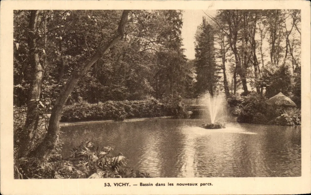Vichy — Bassin in den neuen Parks — G. Alsacienne des Arts Photomécaniques, Straßburg - Vorderseite