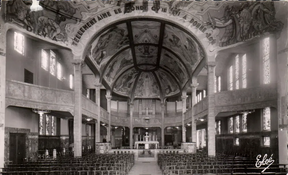 Notre-Dame der Kranken - Innenraum — Vichy (Allier) — L. Chateauneuf, Bordeaux - Vorderseite