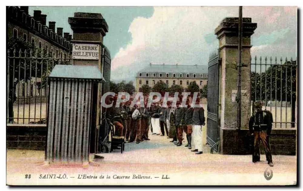 Saint-Lô — Eingang zur Kaserne Bellevue — LL. - Vorderseite