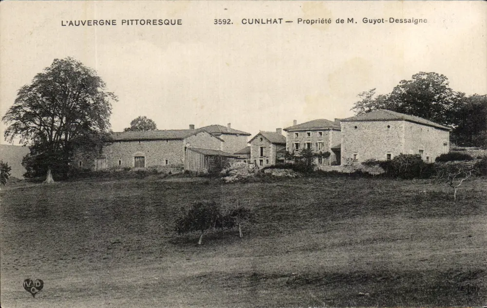 Cunlhat — Eigentum von Herrn Guyot-Dessaigne — pittoreske Auvergne - Vorderseite