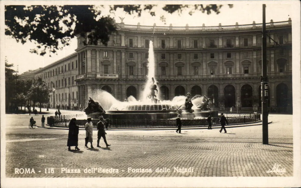 Roma - Piazza dell'Esedra - Fontana delle Naiadi - Éd. A. Traldi Milano - Vorderseite