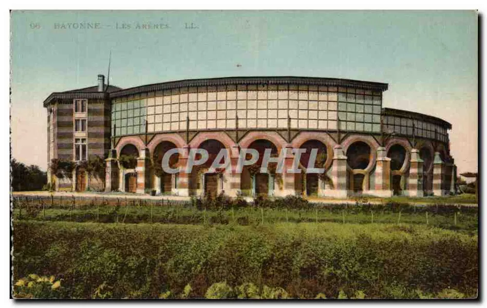 Bayonne — Les Arenes — LL. — Imp. LEVY Fils & Cie, Paris - Frente