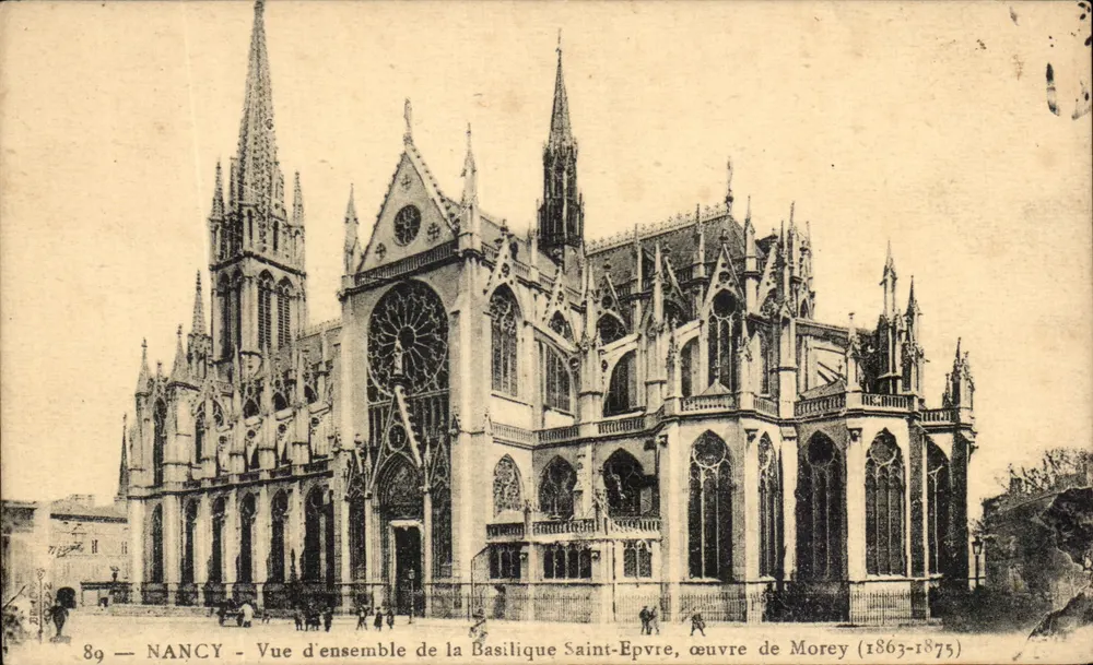 NANCY — Vista geral da Basílica de São Epvrê, obra de Morey (1863-1875) - Frente