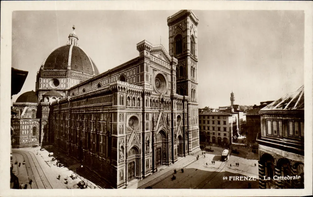 Florença — A Catedral (Duomo) com seu campanário — editor FotoFam, n° 69 - Frente
